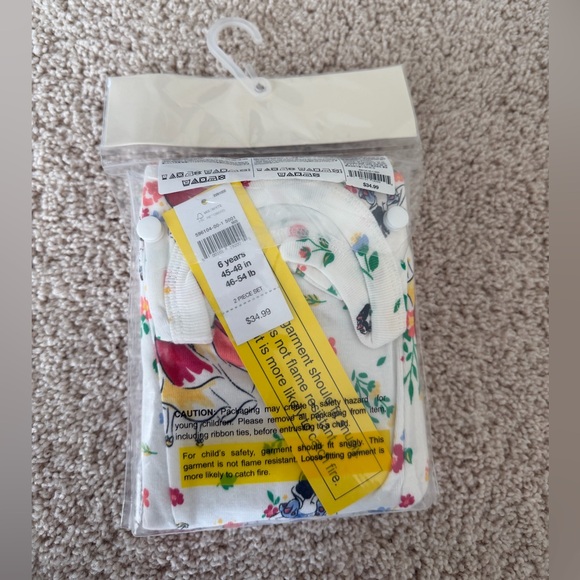 BabyGap Gap× Disney Girls Organic Cotton Snow White PJ Set, size 6, NWT - Picture 4 of 5